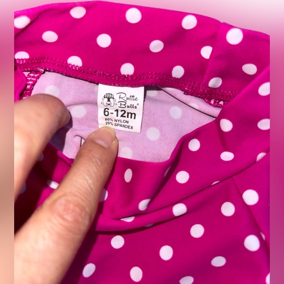 RuffleButts Baby Toddler Girls Rash Guard Short Sleeve 2-pc Swimsuit, 6-12 mos - Picture 4 of 5